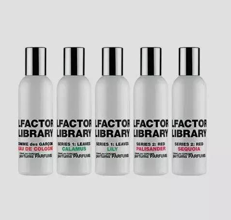 川久保玲年轻时的照片,川久保玲经典作品