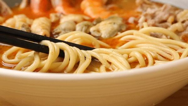 厦门沙茶海鲜面 (海鲜沙茶面厦门特产)