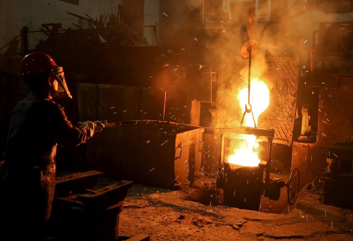 软磁铁怎么制造,磁铁是如何制造的它的材料是什么