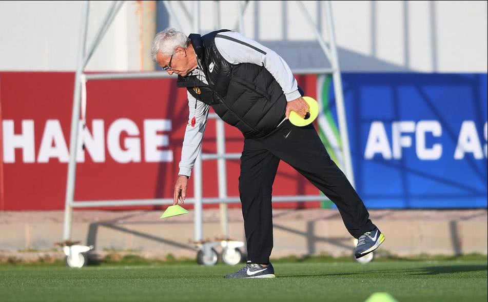 涓浗瓒崇悆鍚嶅竻閾剁嫄閲岀毊,蹇冪柤瓒崇悆鏁欑粌閲岀毊