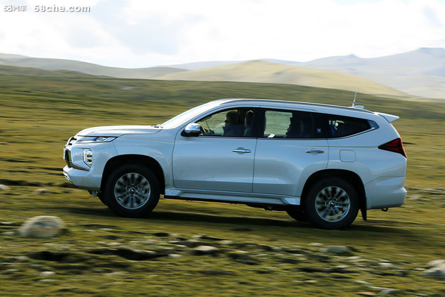 硬派越野有多硬,帕杰罗劲畅是硬派越野吗