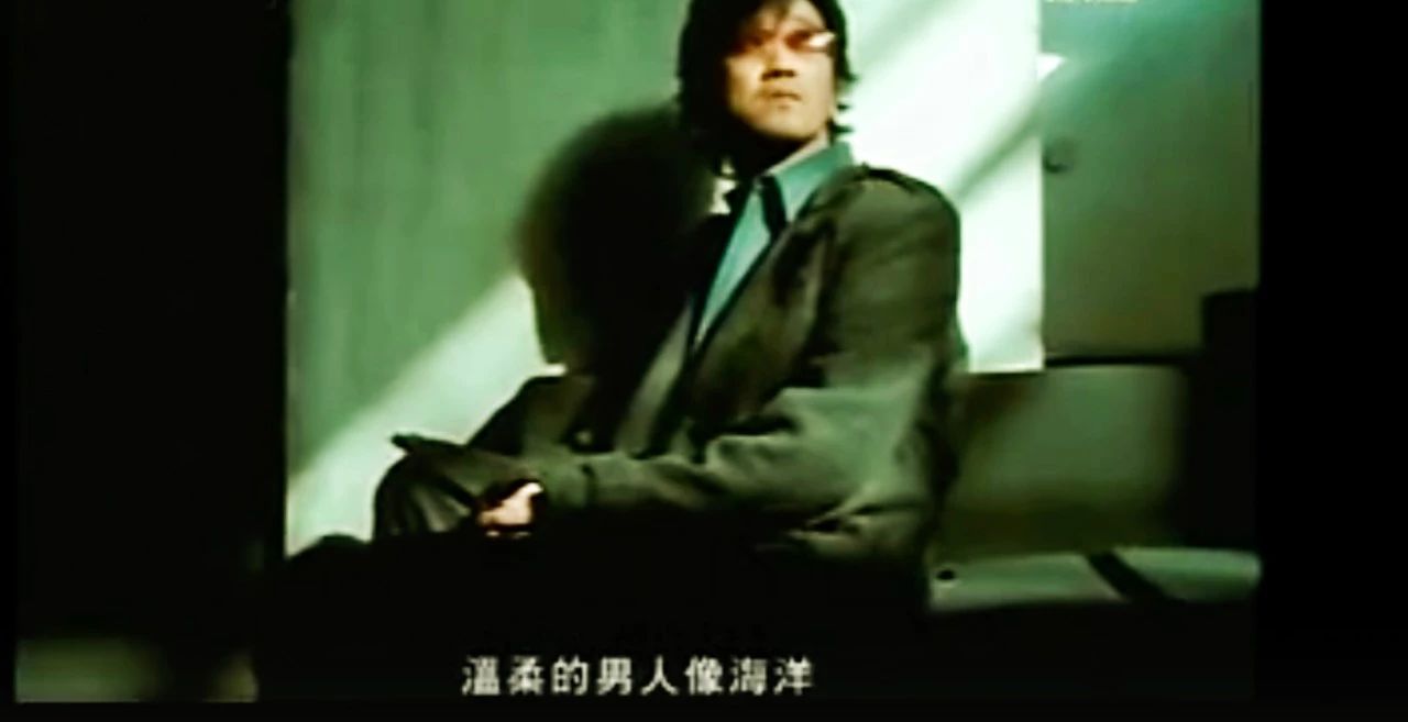 周传雄是值得尊重的乐坛前辈吗,周传雄隐退10年有收入吗