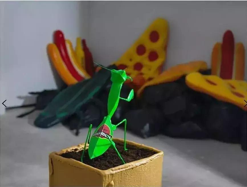 香港阴间设计师：为黄家驹订做电吉他，为张国荣粉丝订做咖啡厅..