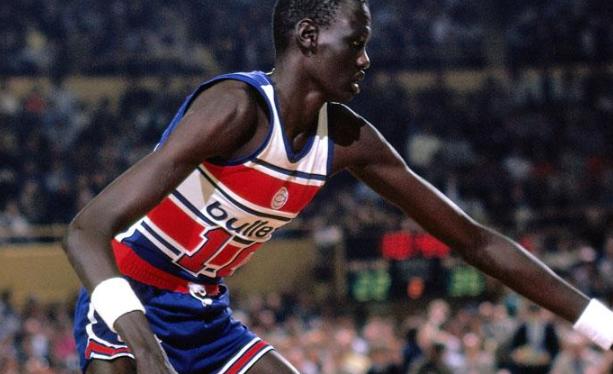 姚明在nba身高差,姚明cba跟nba身高