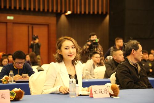 中国女足球老板,中国足球女老总