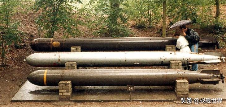 击沉自己的潜艇,潜艇自己击沉自己