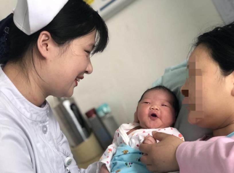 助产士杨佳玉：我工作在自己出生的医院