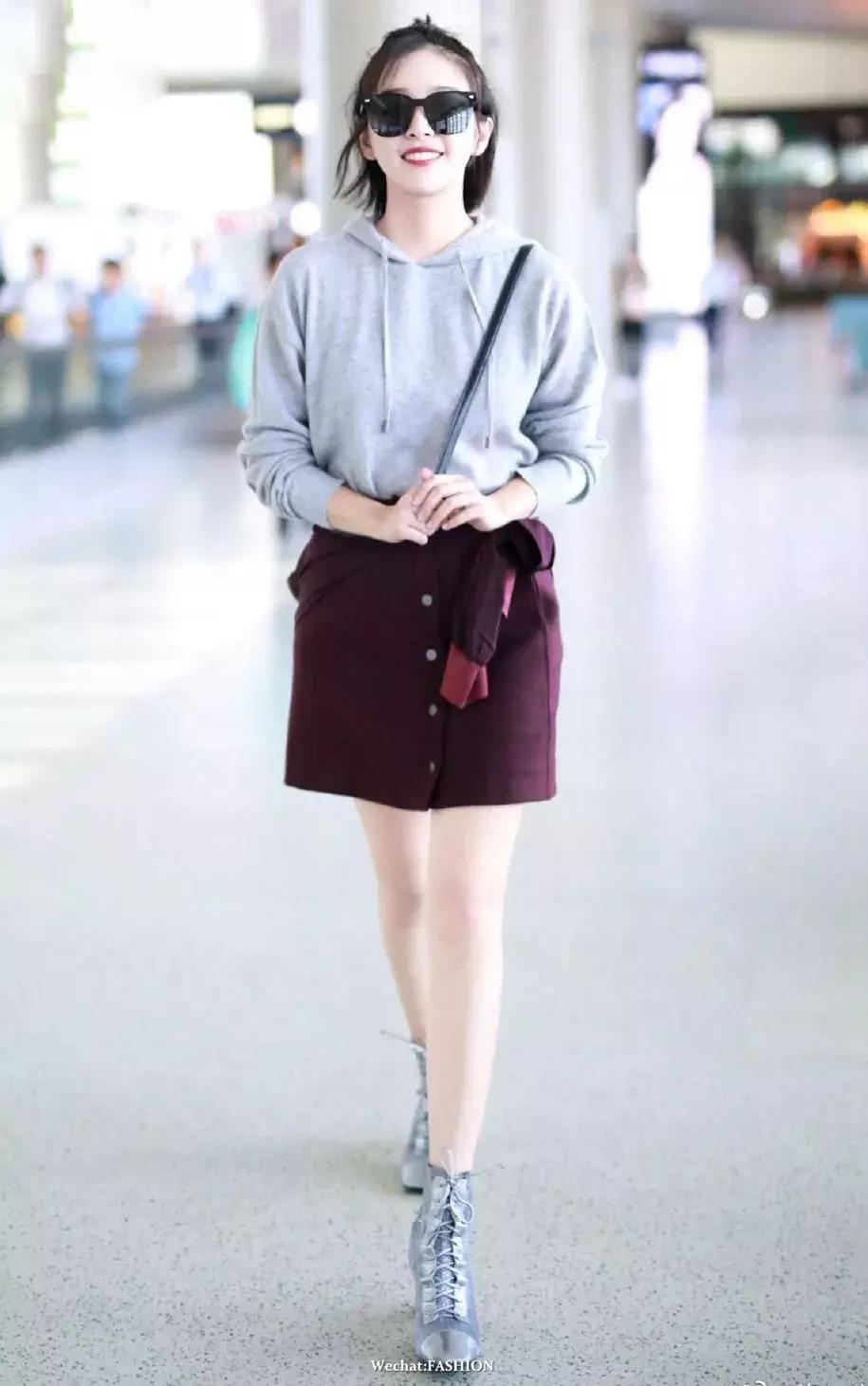 卫衣配什么裙子好看春天,卫衣裙子怎么搭配才好看