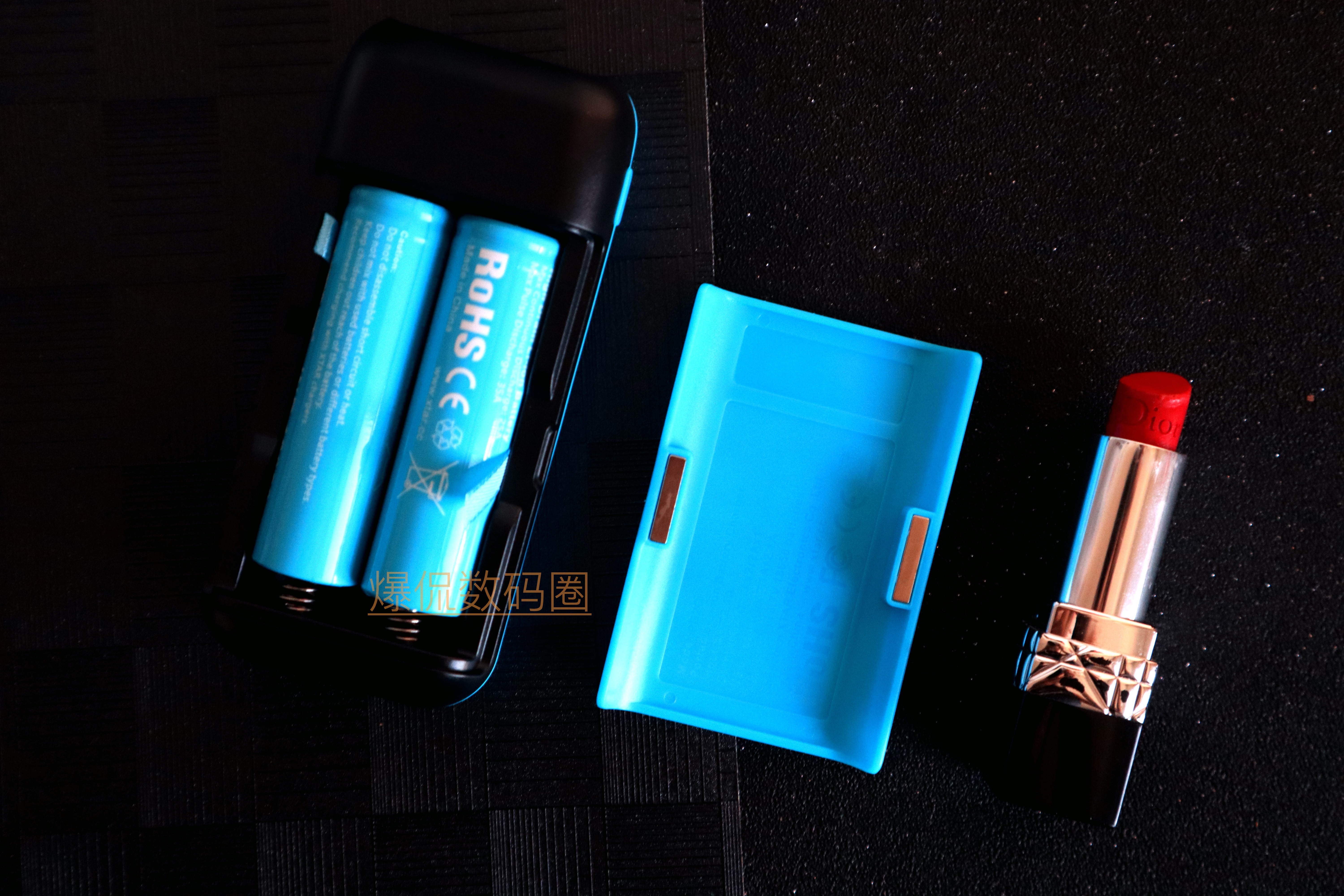 爱克斯达PB2C移动电源上手:容量多少你决定,电池血亏根本不存在