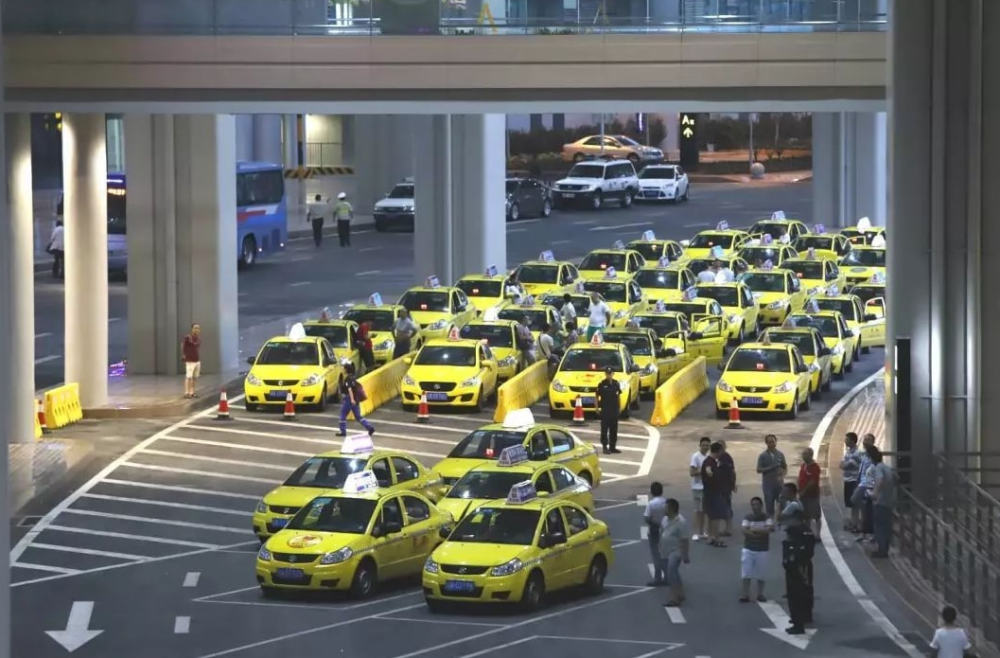 长安欧尚的铃木启悦落地价,长安欧尚启悦双燃料出租车性能