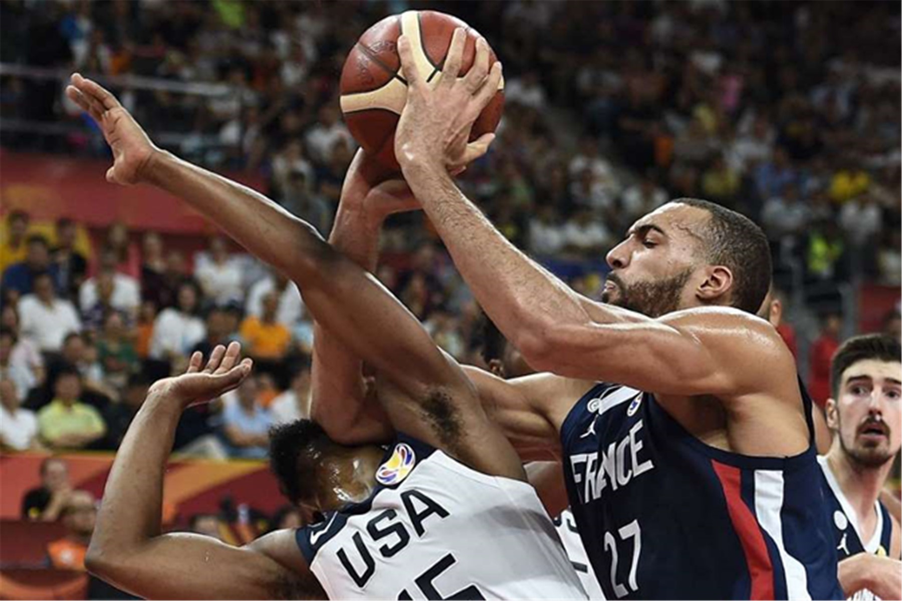 男篮世界杯美国男篮战绩,2004美国男篮输球分析