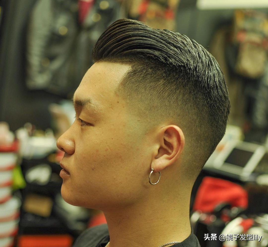 今年最流行的男发纹理烫钢铁烫,今年流行的男士发型韩式纹理烫