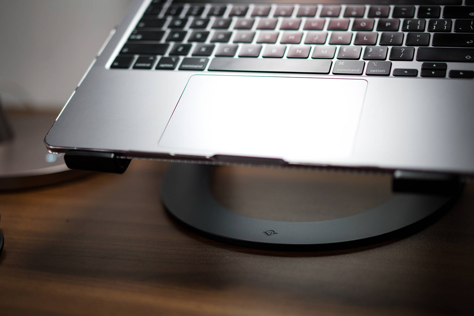 换完Mac又血亏2000，6000字聊聊好用的打工人苹果配件