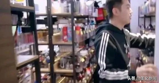 李佳琦和小助理在一起吗,李佳琦和小助理相爱相杀