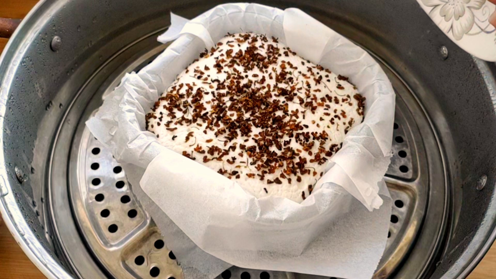 大米发糕做出来发黏怎么回事,如何用粘米粉做发糕松软有嚼劲