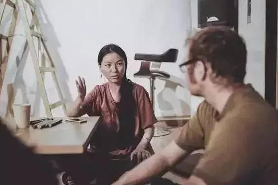 气哭专业画家，画画10年还不如保安大叔，流浪大爷，食堂大姐？