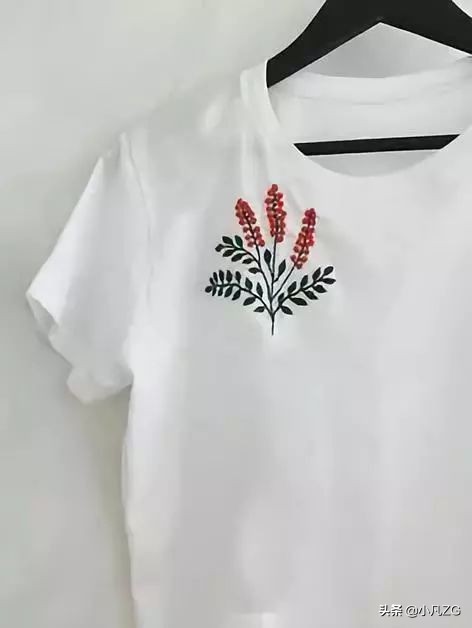 衣服穿久了太旧怎么翻新,旧衣服怎么改造可以穿