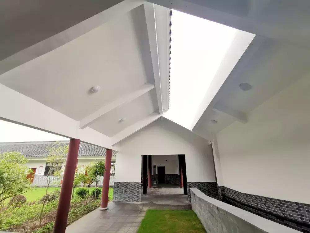 丁堰有座美丽的书院式学校！这位最美女老师用真心播下梦想的种子，让孩子在这里快乐成长……