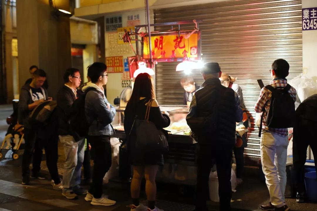 澳门旅游哪种交通工具最便宜,去澳门穷游一万块够不够