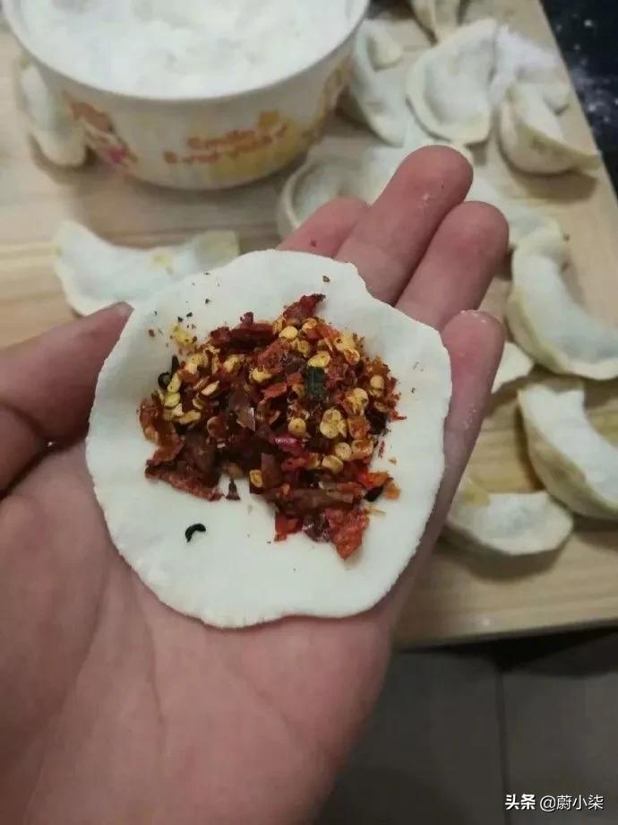 突然发现女友有纹身,男朋友前女友有纹身