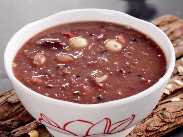 熬八宝粥放醋是不是熬得烂一点,熬八宝粥要放盐吗