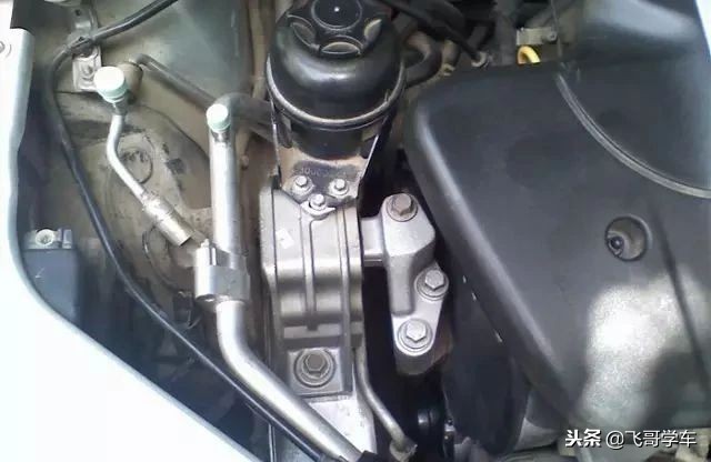 ea2111.6自吸正时皮带更换视频,发动机正时皮带的更换步骤