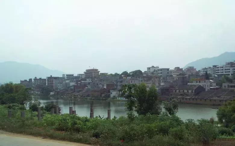 真羡慕那些住酒店的人,真羡慕那些住高档小区的人