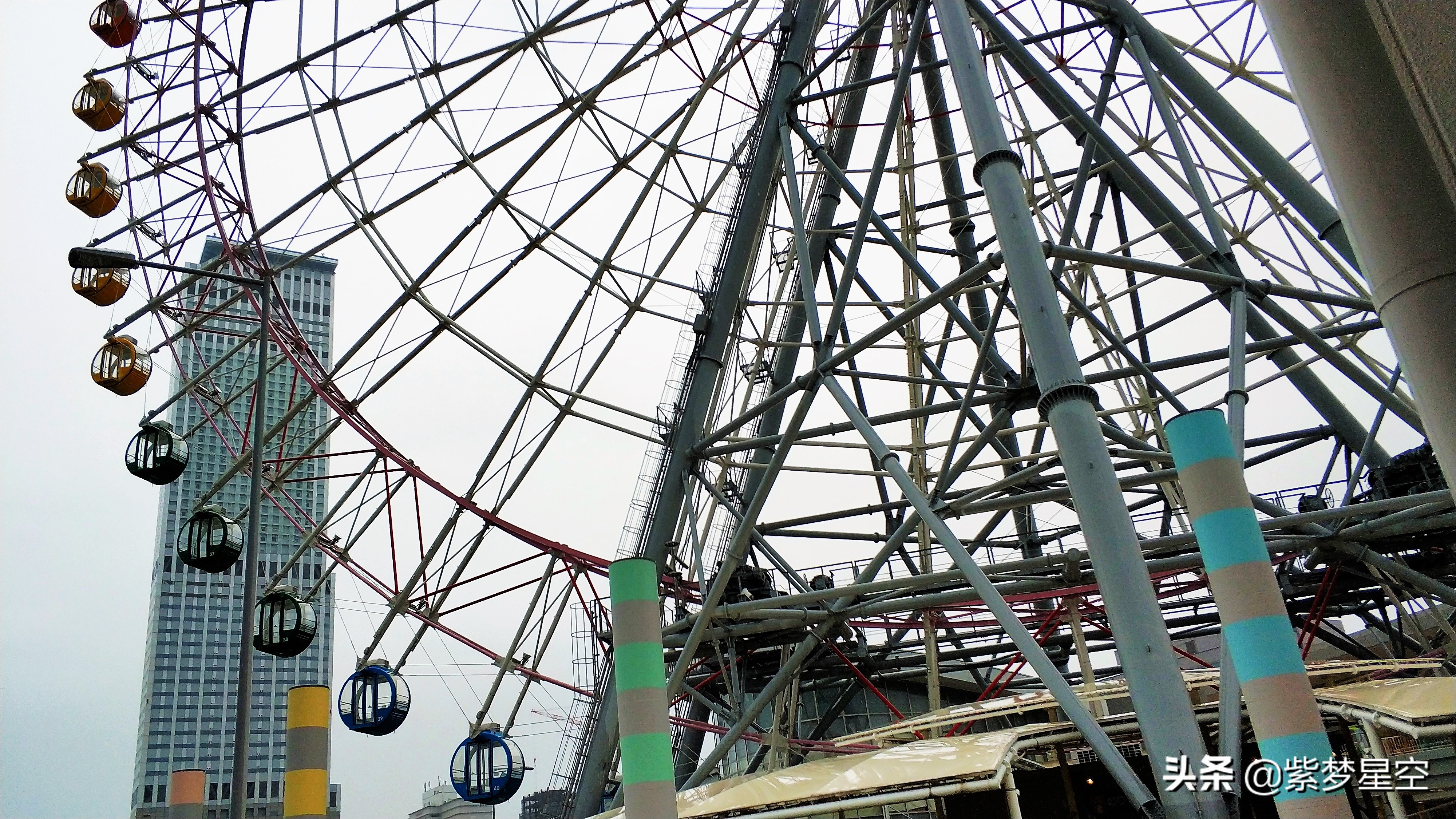 「秋游日本」雨中的关西奥特莱斯