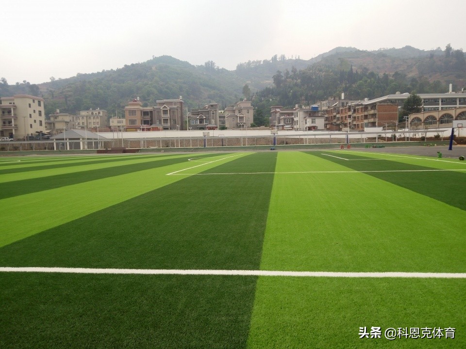 人造草坪会出现哪些问题,武汉人造草坪维护