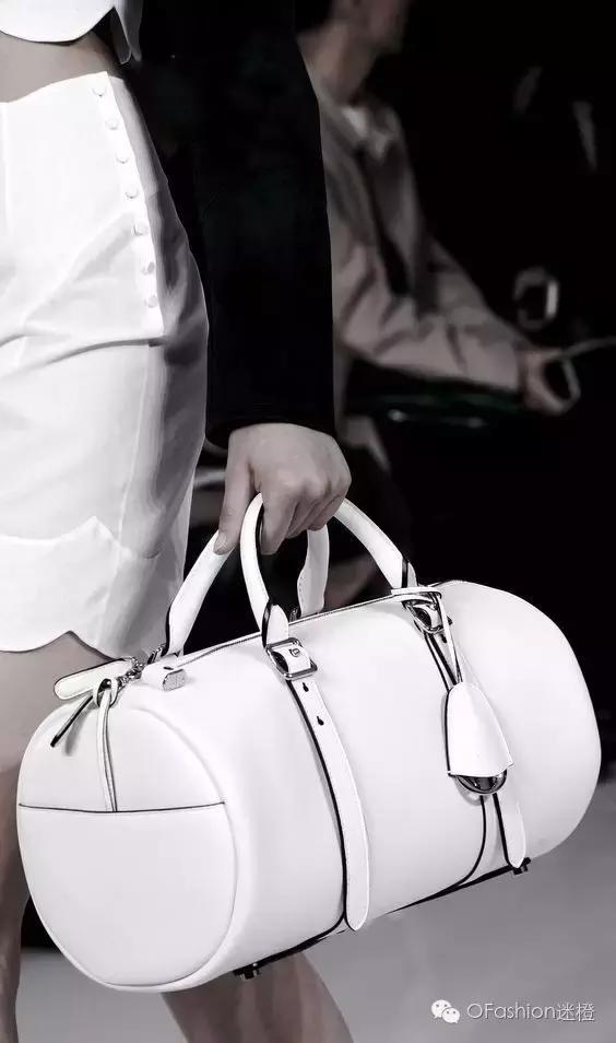 背了很多年的包,背了好几年的包