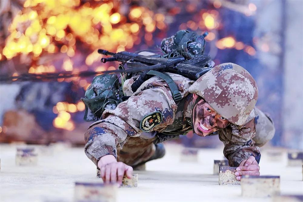 王杰“两不怕”精神,弘扬两不怕精神