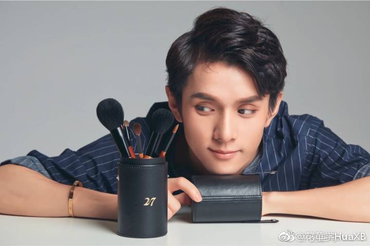 口红一哥个人资料,深度解析口红一哥