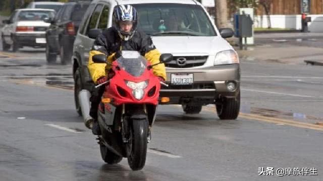 摩托车冬天骑行应该注意什么,摩托车雨天要注意什么