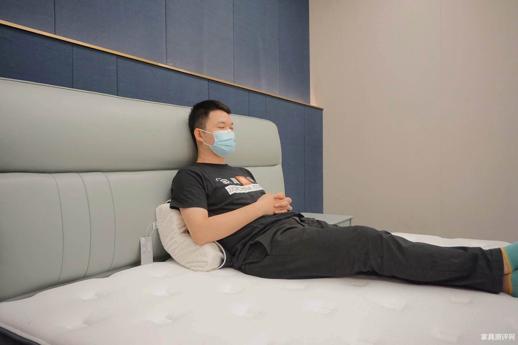 芝华仕床垫d026跟d060区别,芝华仕5星床垫气味大