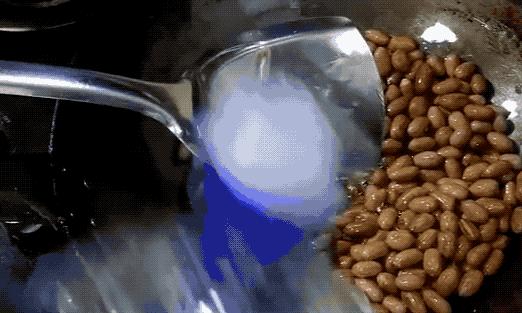 炒花生米酥脆的方法,炒花生米发软怎么补救