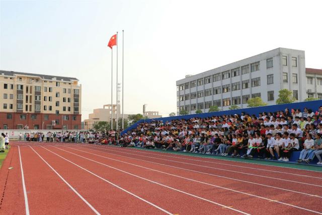 东至大渡口中学一一七秩赓传薪火.球赛献礼中华