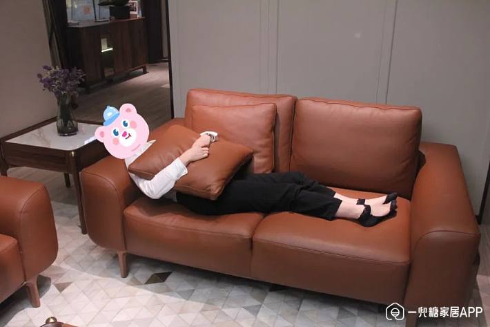 精选10款新中式真皮沙发组合推荐,实木沙发测评性价比