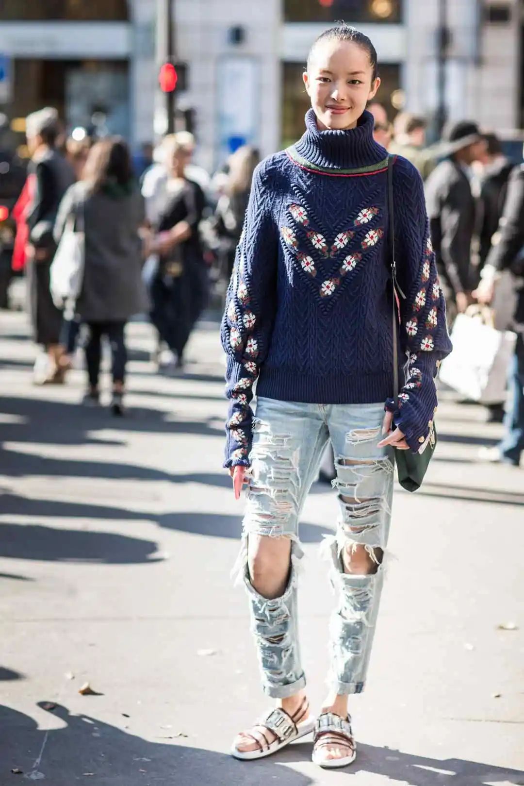 适合冬天穿的潮的裤子显腿长,适合粗腿穿的裤子推荐