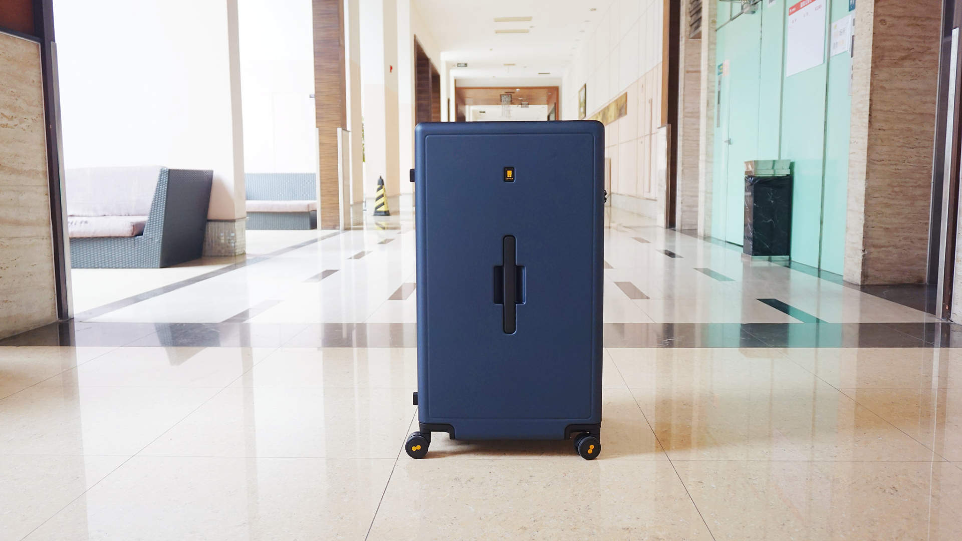 有颜值又能装,出门旅行怎能少了她,地平线8号大旅行家宽拉杆箱