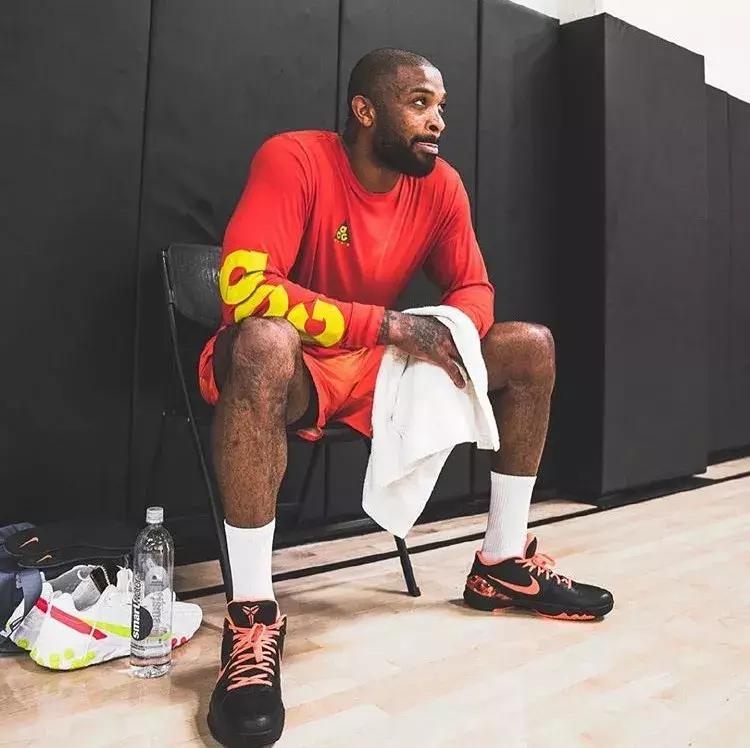 匹克态极篮球鞋帕克7代,李宁音速8鞋和匹克帕克哪个好