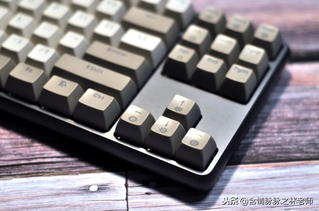 红轴正刻机械键盘,悦米红轴机械键盘