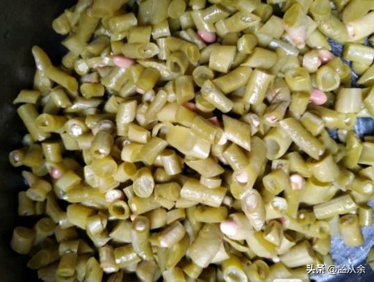 豆角酸菜怎么泡又酸又脆,酸豆角怎么泡又脆又好吃放糯米水