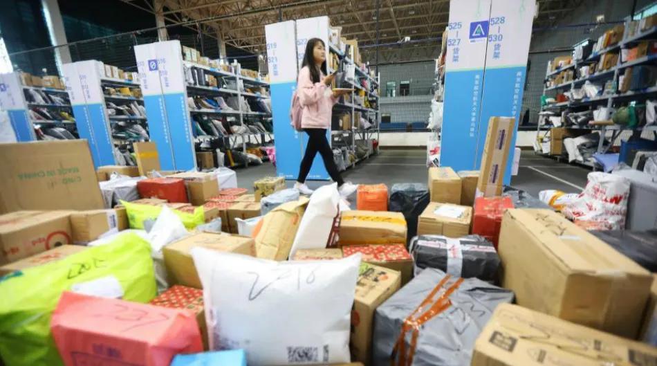 转让别人的菜鸟驿站到底赚不赚钱,小区里开个菜鸟驿站赚钱吗