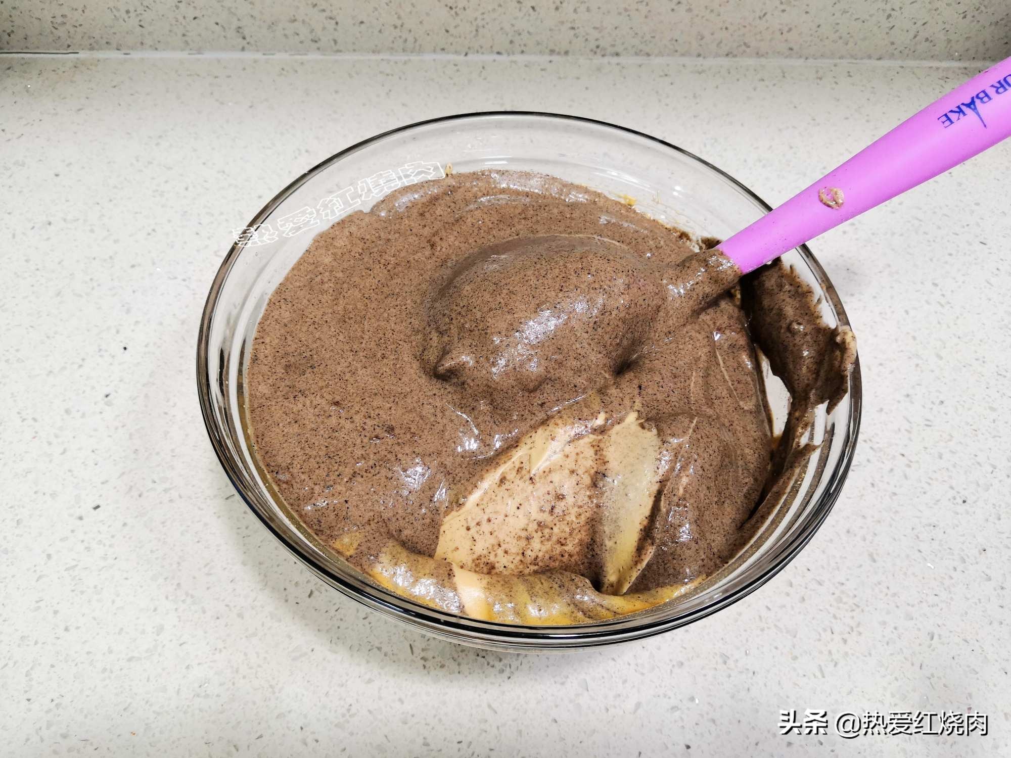 开口红糖枣糕怎么做,普通面粉红糖枣糕最正确的做法