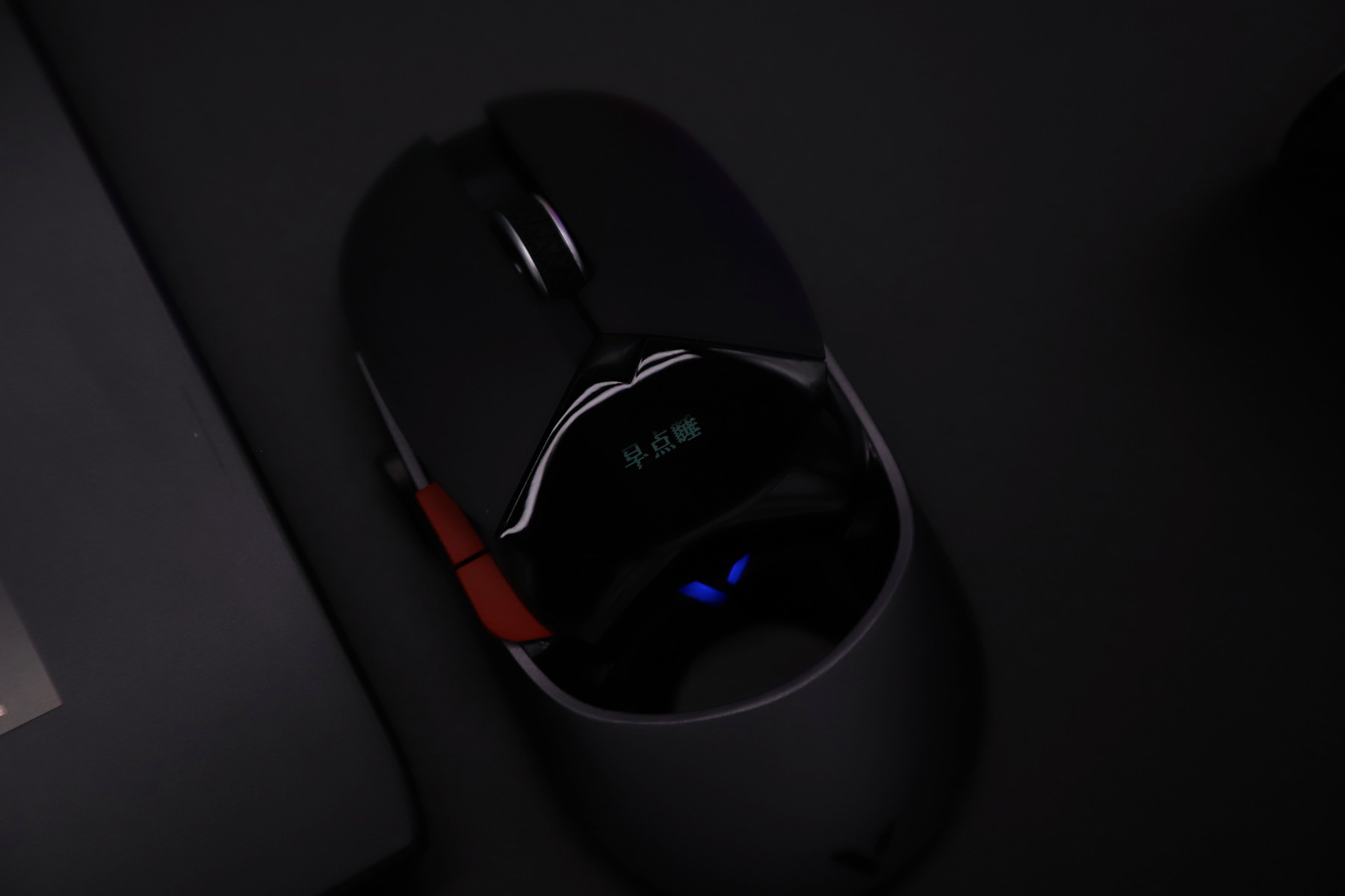 雷柏vt950无线游戏鼠标评测真香,一款自带屏幕的游戏鼠标雷柏vt960