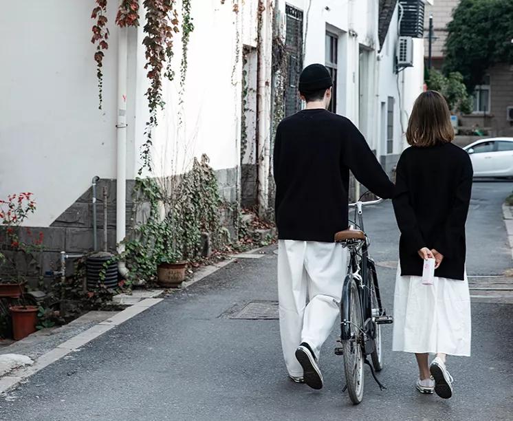 送女朋友的情人节礼物推荐最新款,送女朋友礼物实用惊喜轻奢情人节