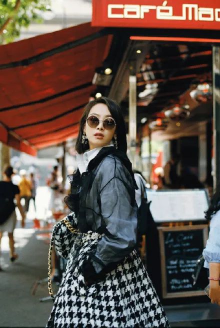 值得买的香奈儿,香奈儿最值得买的口红116