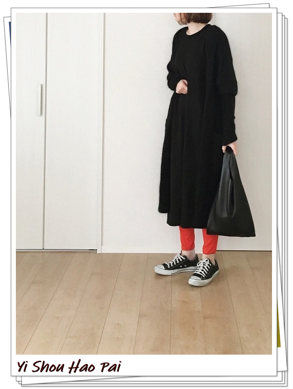 搭配休闲裙小黑鞋女款,连衣小黑裙搭配的小白鞋