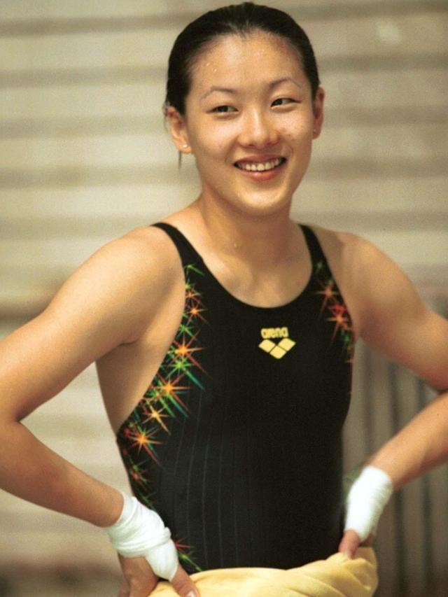 跳水员伏明霞照片,跳水冠军伏明霞个人简历