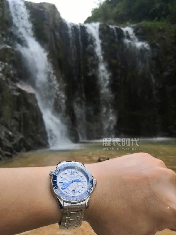 网友晒上千万的手表,网友晒1300手表